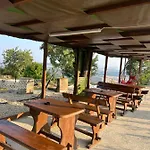 комплекс тополица -the Beautiful View Alojamento de Turismo Selvagem