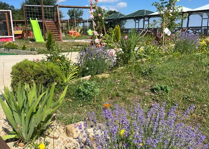 山林小屋 комплекс тополица -the Beautiful View *